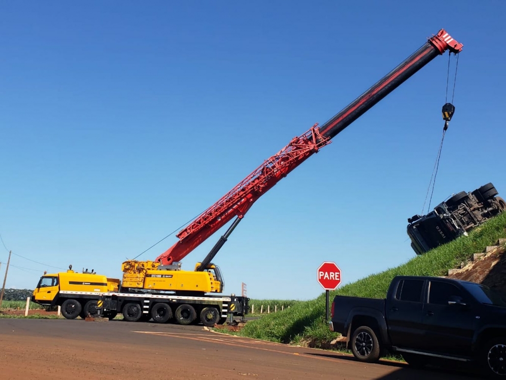 LocaÇÃo De Guindaste Movimaq Transportes E Remoções 8821